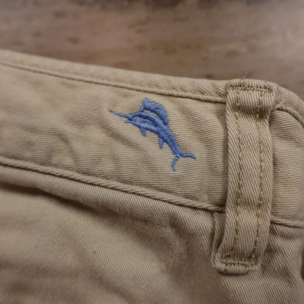 Tommy Bahama Chino Shorts Men’s‎ 34 Khaki Stretch 10” Inseam Casual Beachwear